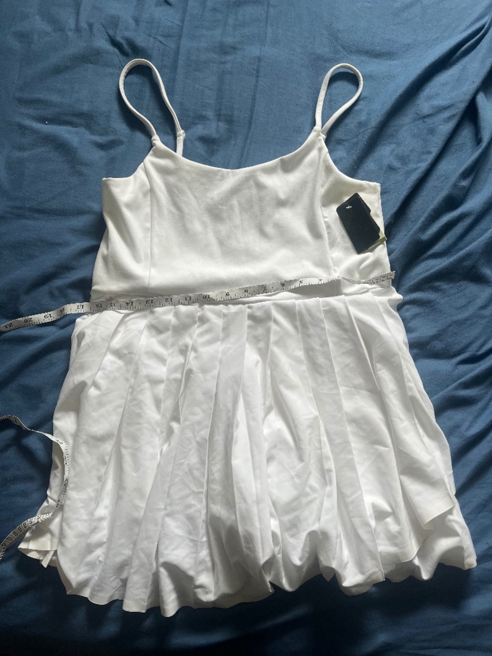 NWT white Ardene activewear dress XL built in shorts